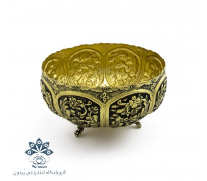 آجیل خوری برنجی با نقش قلمزنی برجسته اصفهان