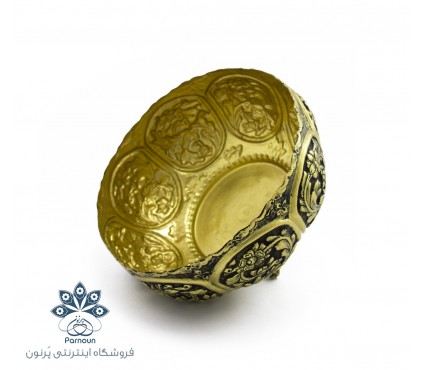 آجیل خوری برنجی با نقش قلمزنی برجسته اصفهان