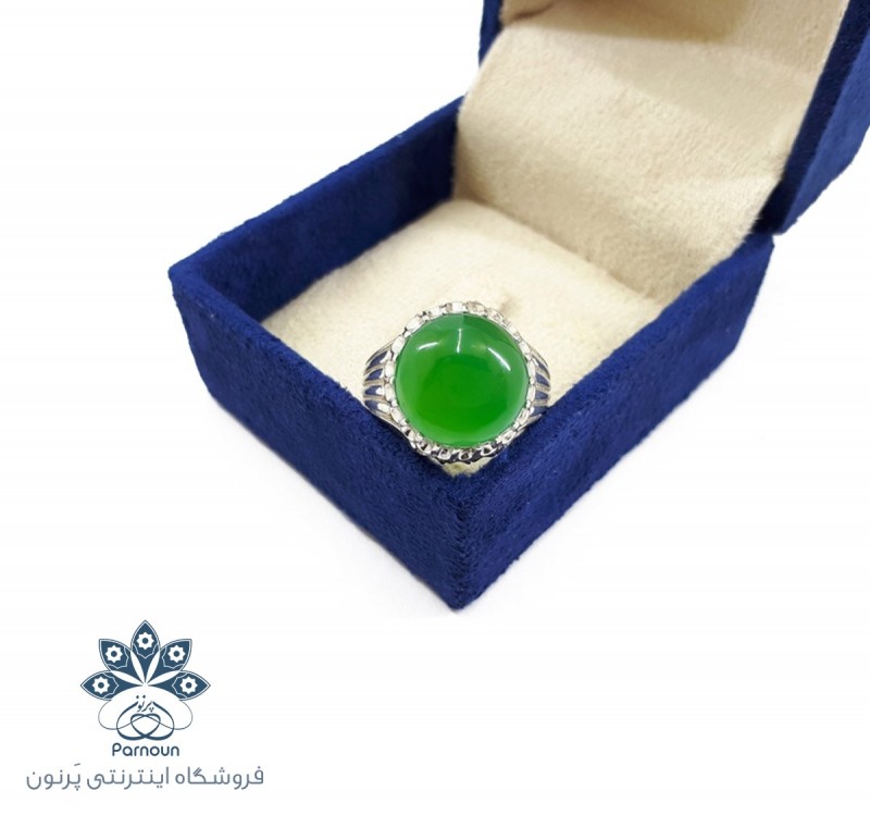 انگشتر عقیق سبز معدنی