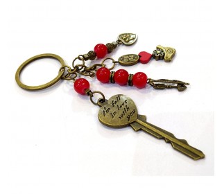 سرکلیدی خاص و منحصر به فرد جانان با ترکیب رنگ قرمز