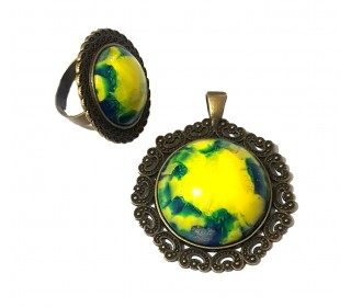 نیمست پلاک آویز و انگشتر رزینی