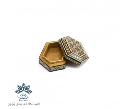 جعبه چوبی انگشتر خاتم‌کاری شده
