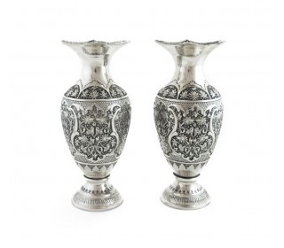 گلدان قلمزنی گل و مرغ طرح نقره سیاه قلم شده با ارتفاع 25 سانتیمتر