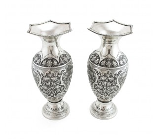 گلدان قلمزنی گل و مرغ طرح نقره سیاه قلم شده با ارتفاع 25 سانتیمتر