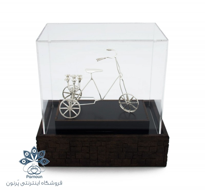 دوچرخه نقره با عیار 925 به همراه تندیس شیشه ای زیبا