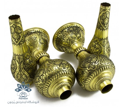 1 جفت چراغ  برنجی 46 سانتی، قلمزنی و سیاه قلم شده با سبک گل و مرغ اصفهان 