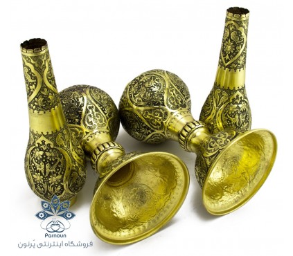 1 جفت چراغ  برنجی 46 سانتی، قلمزنی و سیاه قلم شده با سبک گل و مرغ اصفهان 