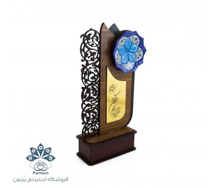 تندیس میناکاری و ان‌ یکاد