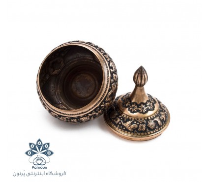 قندان مسی قلمزنی شده 15 سانتی اصفهان