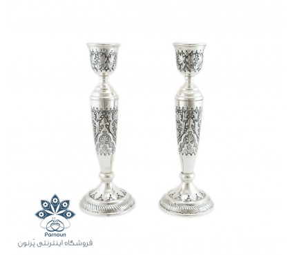 شمعدان طرح نقره قلمزنی شده اصفهان با ارتفاع 26 سانتیمتر