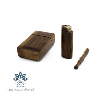 فندک و چوب سیگار چوبی به همراه جعبه ساخته شده از چوب درخت گردو