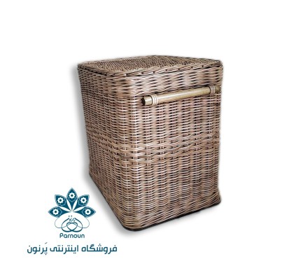 سبدحصیری با دستگیره چوبی 