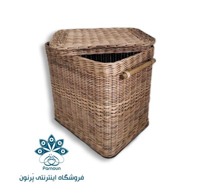 سبدحصیری با دستگیره چوبی 