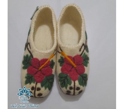 کفش نمدی 