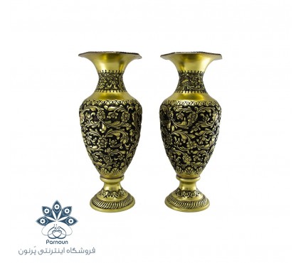 گلدان قلمزنی برجسته اصفهان