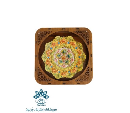 بشقاب مسی میناکاری شده 16 سانتی با قاب مشبک چوبی