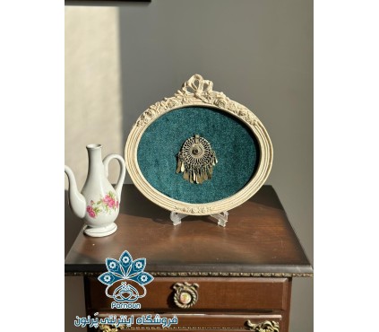 تابلو آنتیک آویز گردنی