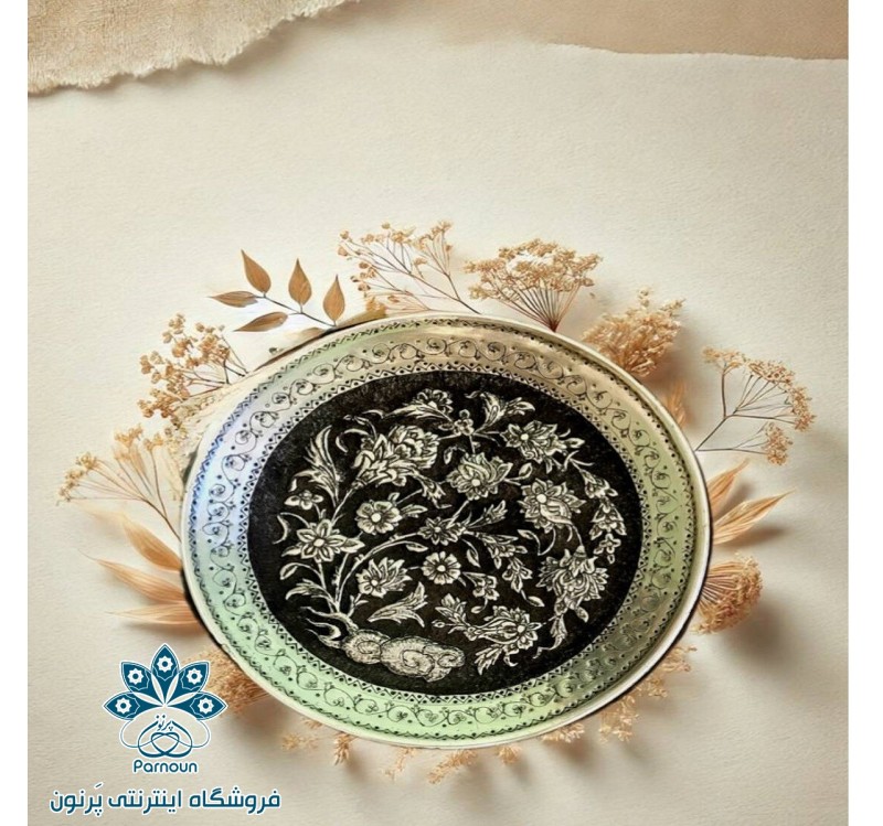 بشقاب مسی قلم زنی طرح گل های ختایی