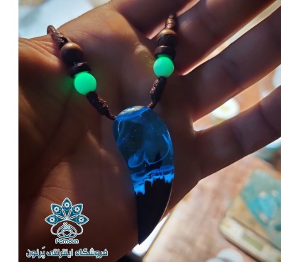 گردنبند دندان گرگ شبتاب با مهره شبتاب 