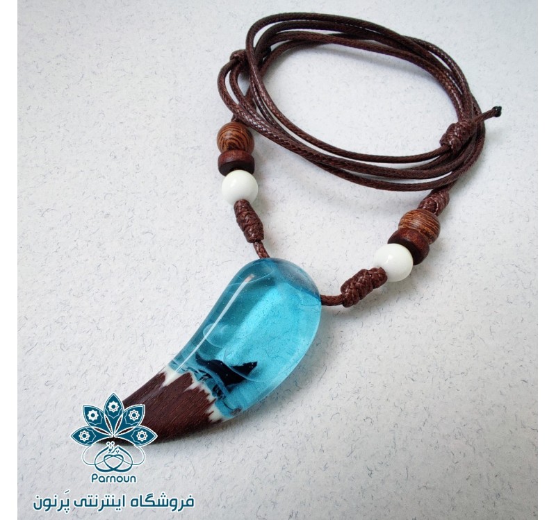 گردنبند دندان گرگ شبتاب با مهره شبتاب 
